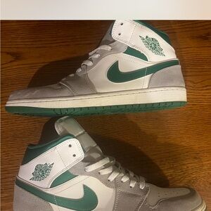 Nike Men's Teal and White High-Top Sneakers